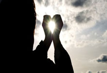 人少继续进攻 体米2比0力挫恩波利.